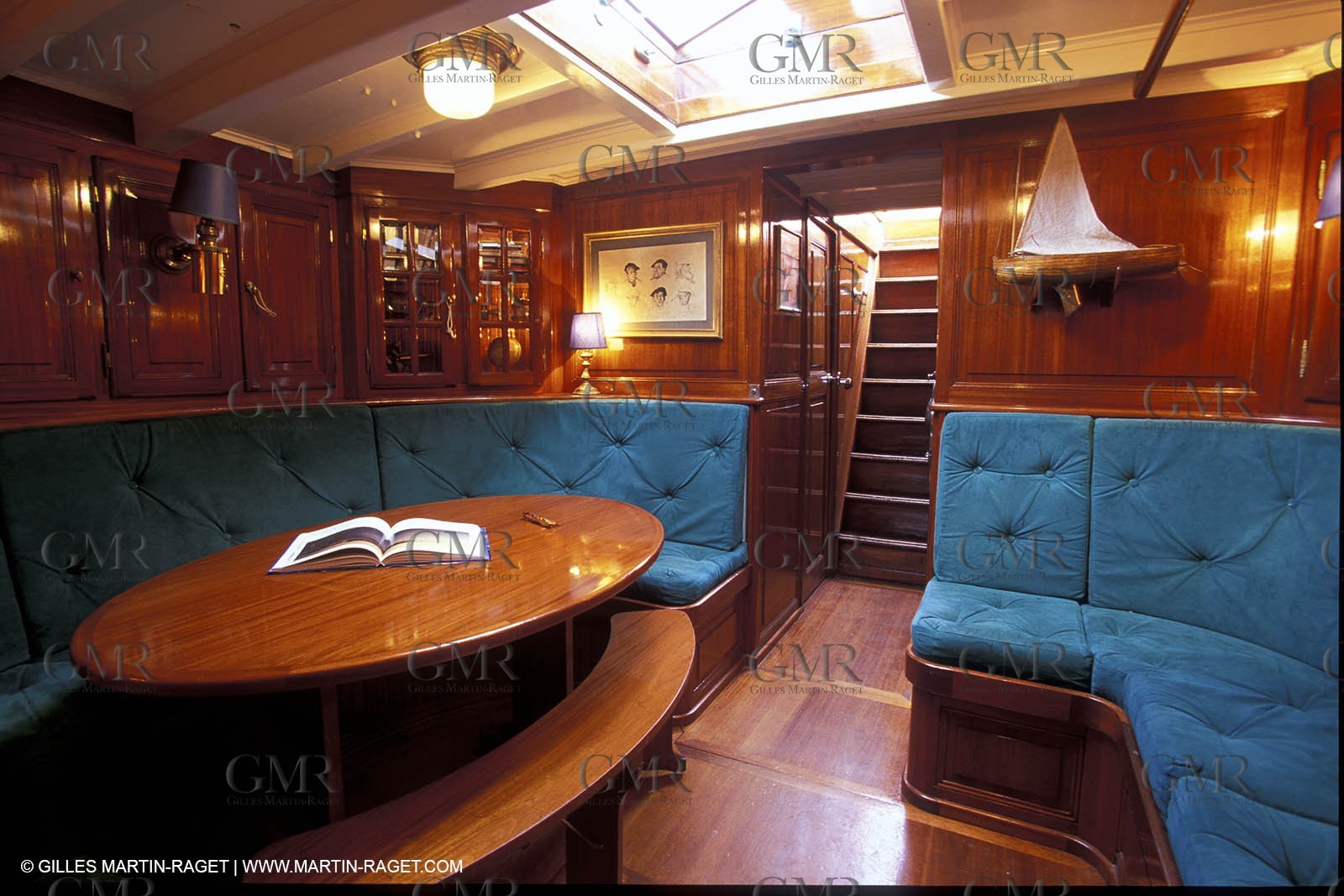 Interiors - Classic yachts - Oiseau de feu