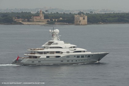 21 09 2014 - Cannes (FRA,83), Motor yacht TV