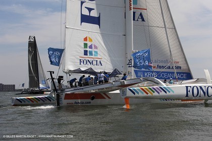 05 07 2012 - New York (USA) - Ocean Krys Race - Speed runs in fornt of NY city