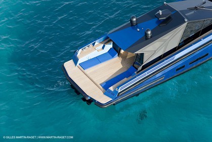 14 10 2008 - Cannes (FRA, 06) - SUper yachts - motoryachts - Wally yachts - Wallypower 64