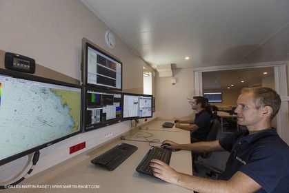 11 09 2014 - la Ciotat (FRA,13) - onboar Al Azzizi, oceanographic research ship buit by H2X boat yard, measure devices manipuation