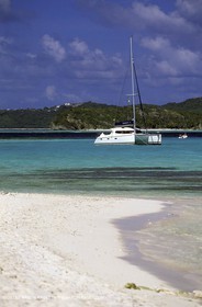 Cruising multihull mooring