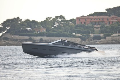 07 10 2009 - Saint Jean Cap Ferrat (FRA,06) Wally Yachts - Wallypower 55