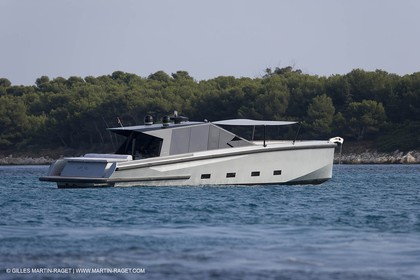 29 09 2007 - St Jean Cap Ferrat - Wally Yachts - Wally Power 70 - Lau Lau