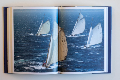 Marseille, 31 01 2023, Veleros de Leyenda, François Chevalier, photographies de Gilles Martin-Raget, Blume (version en langue espagnole de Voiliers de Rêve,  Le Chêne