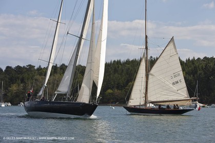 19 05 2010- Benodet - (FRA,56)  -  les Pen Duick dans l'Odet