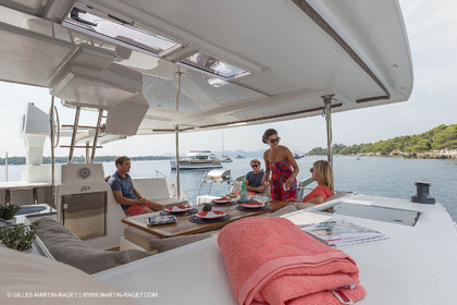12 09 2016, Cannes (FRA,06), Chantier Fountaine-Pajot, Helia 44