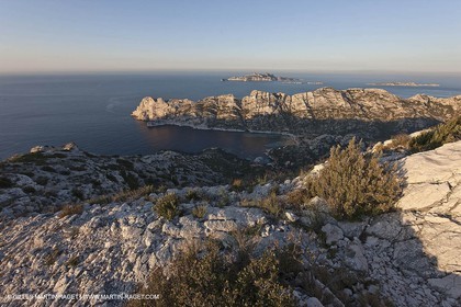 04 04 2009 - Marseille (FRA, 13) - Les Calanques - Marseille as seen from the top of the Baou Rond