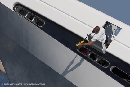 18 08 2011 - La Maddalena (ITA, Sardinia) - Motor yacht Inception