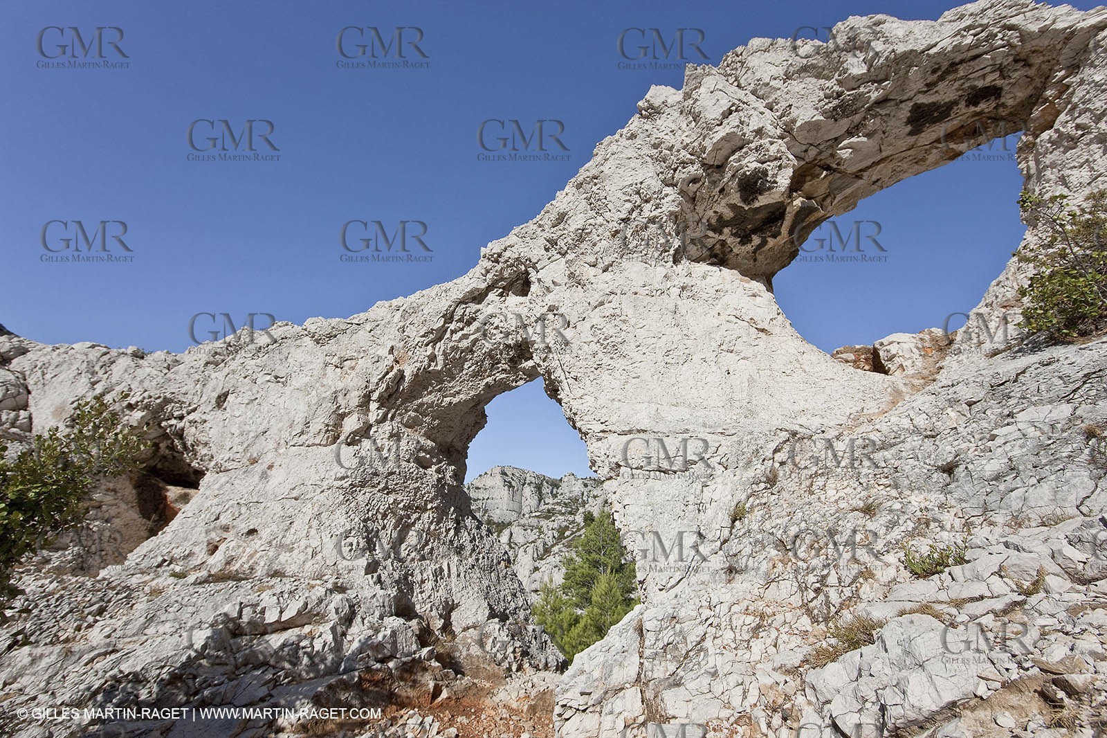 07 09 2009 - Marseille (FRA, 13) - Les Calanques - Massif de Marseilleveyre - les 3 arches