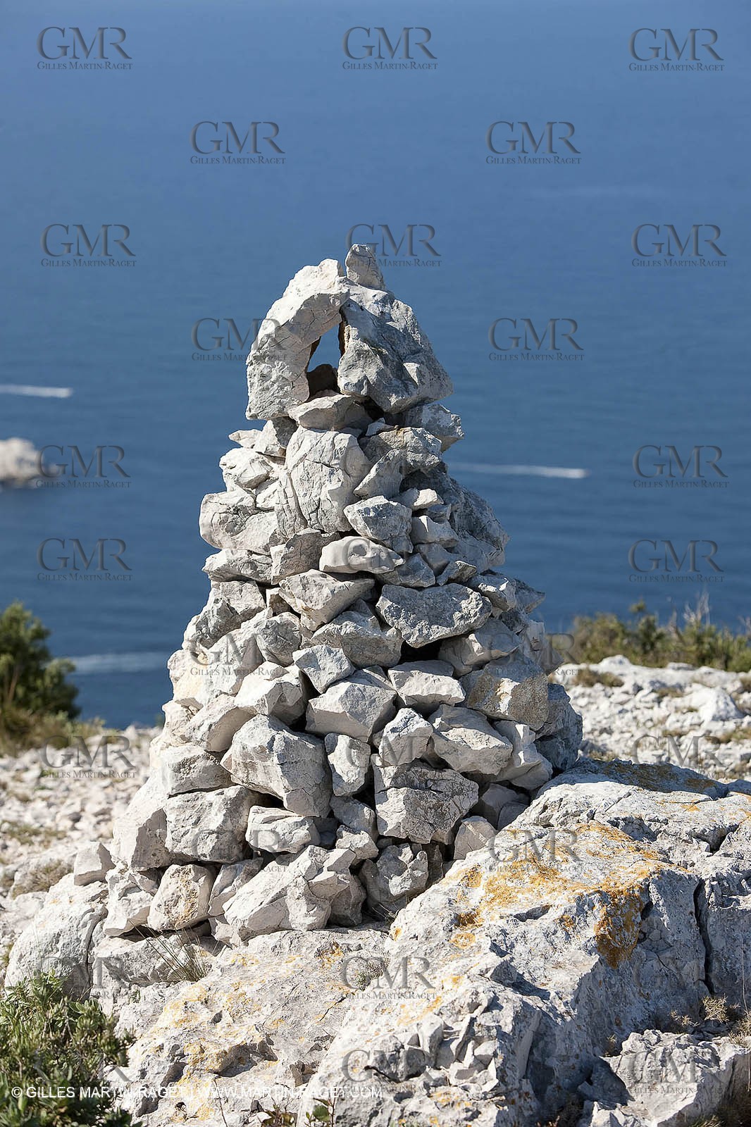 18 04 2009 - Marseille (FRA, 13) - Les Calanques - Rocher de St Michel summit