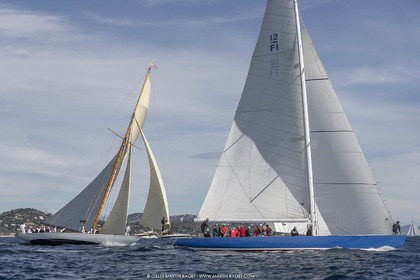29  2022, Saint-Tropez (FRA,83), Les Voiles de Saint-Tropez 2022, journée des défis, Clu 55 Cup ,France 1 conrte Tuiga, équipage France 1