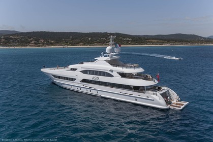 22 04 2015, Porquerolles Island (FRA,83), Heesen Yachts, M.Y. ASYA