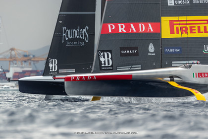 18 09 2024, Barcelona (ESP), 37th America's Cup, Deli-finale Louis Vuitotn Cup, Race Day 4