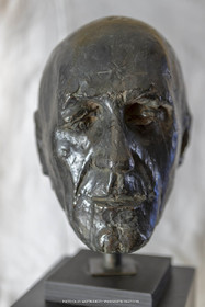 13 01 2003, Marseille (FRA,13), Oeuvre de Germaine Richier, Heinz, 1944, bronze patiné foncé, épreuve d'exposition, Fondeur : Susse, Paris, 30 X 19 X 24 cm, collection particulière