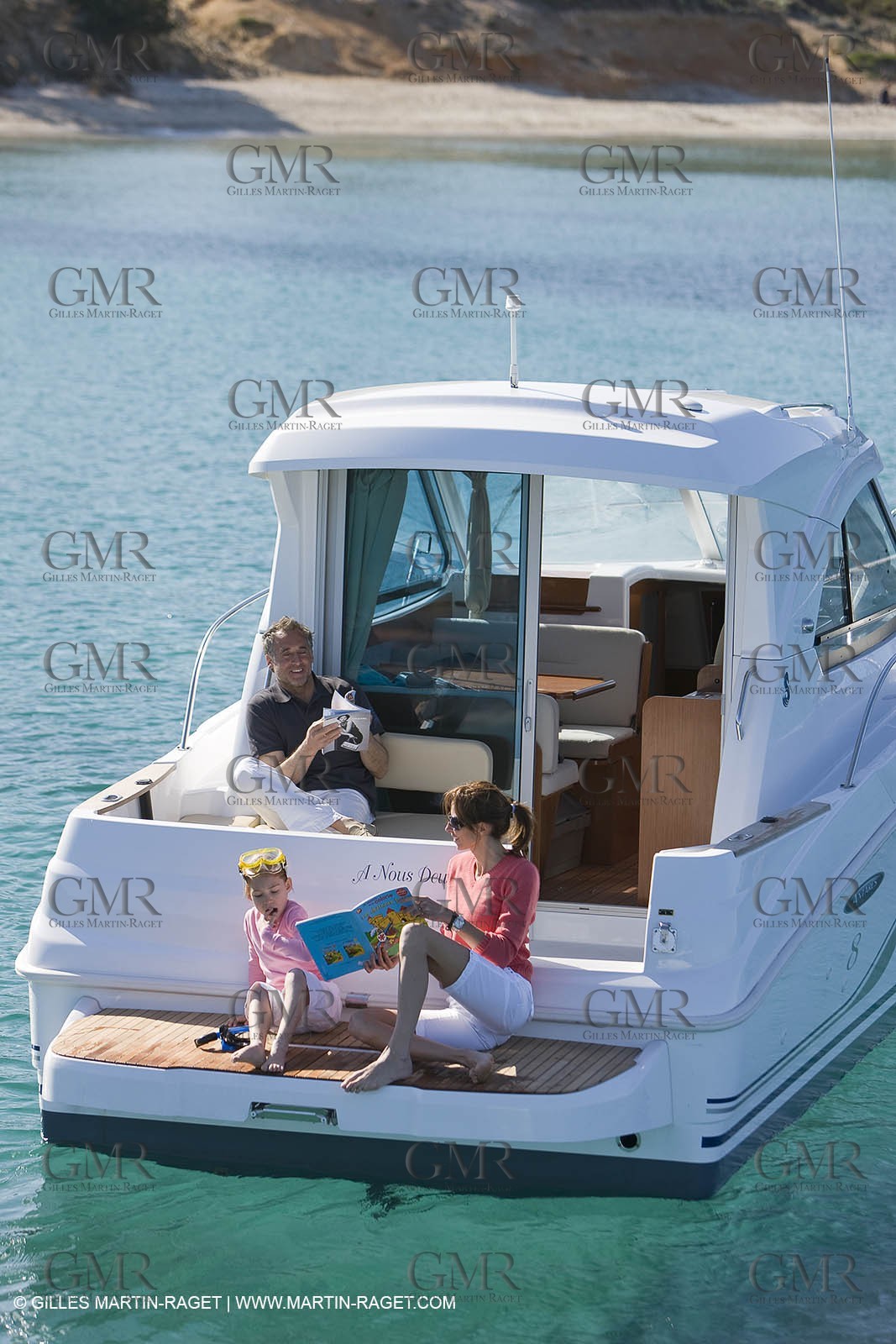 15 04 2008 - Porquerolles (Fra, 83) - Beneteau - Antares 8