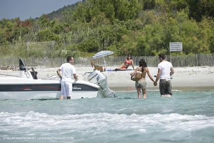 Motor boat mooring