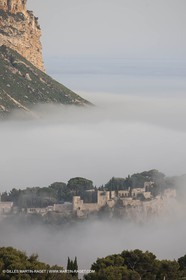18 07 2012 - Cassis (FRA ) - The Calanques - Unusual foggy conditions