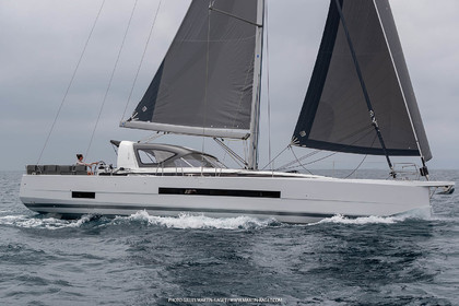 23 06 2023, Roses (ESP), Jeanneau Yachts 55