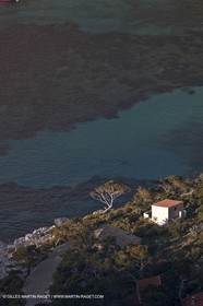 04 04 2009 - Marseille (FRA, 13) - Les Calanques - Marseille as seen from the top of the Baou Rond summit