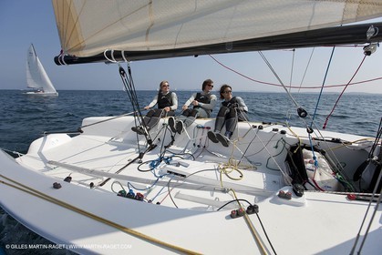 20 04 2010 - Hyères (FRA,83) - SOF 2010 - Zhik Team - women Match Racing - Leroy Pruvot  Bertrand