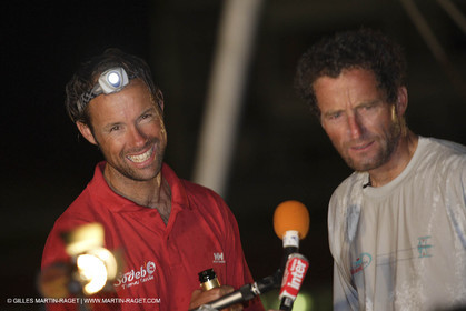 06 11 2006 - Pointe à Pitre Guadelupe (FRA) - Route du Rhum 2006 arrival - Thomas Coville (Sodebo) - Michel Desjoyeaux (Géant)