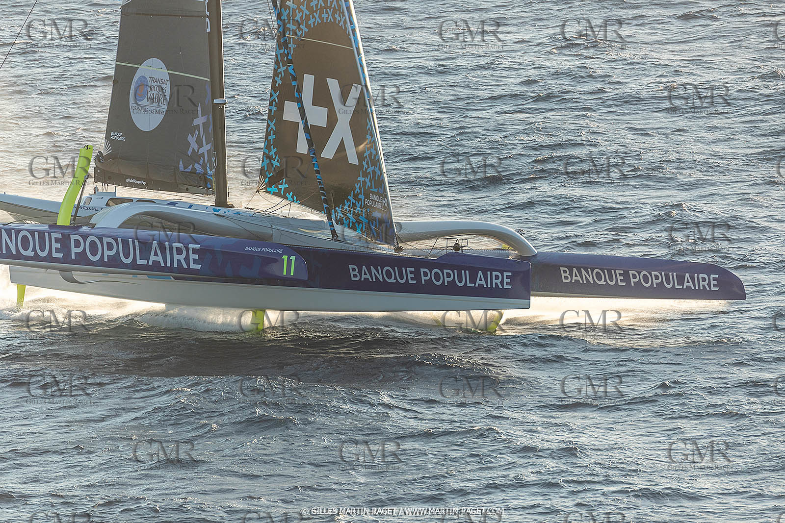 Banque Populaire devant Marseille