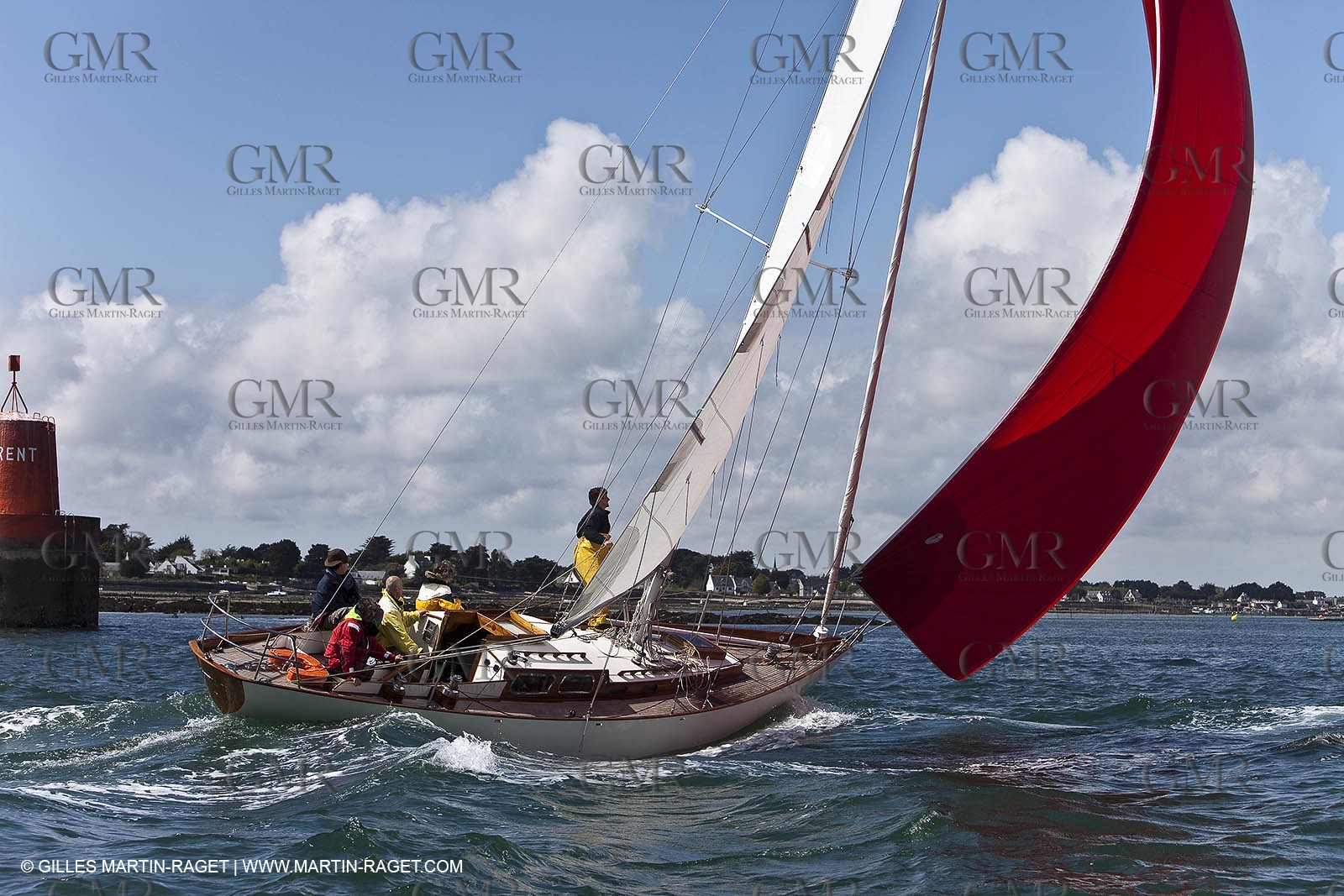 01-05-10 - Le Bono (FRA,56) - Regate Classique -Acteia II - Maica