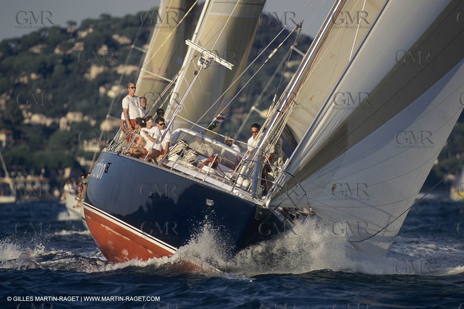 Yacht racing, Maxi monohulls