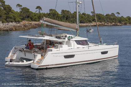 12 09 2016, Cannes (FRA,06), Chantier Fountaine-Pajot, Helia 44