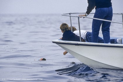 Powerboating, cruising, people