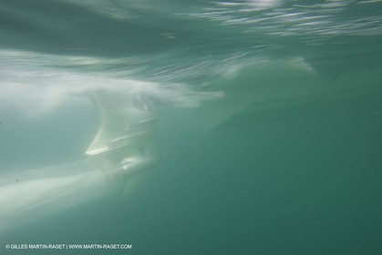 Bateaux à moteur, entretien technique