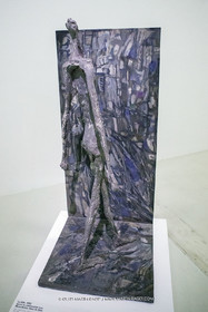 02 05 2023, Paris (FRA), oeuvre de Germaine Richier, Exposition Centre Pompidou 2023, La Ville, oeuvre en collaboration avec Maria Helena Viera da Silva 1952, Pièce unique, Plomb et huile sur plomb, 135,5 x 62,5 x 62,7 cm, Collectionb particulière