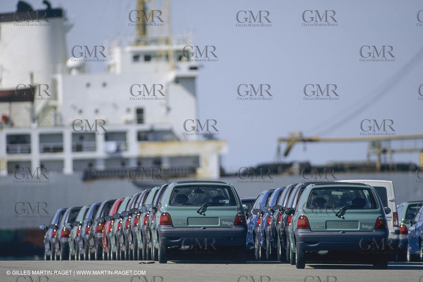 Marine world, Harbor operations