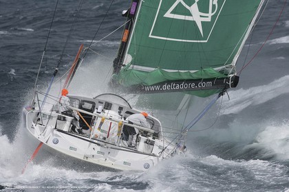 21 06 2007 - Belle Ile en mer (South Britanny, France) - Monocoques IMOCA - Delta Dore (Jeremie Beyou) à l'entraînement