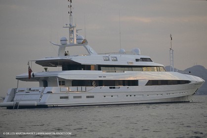 Super Motor Yachts, Chamar