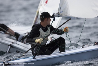 20 04 2010 - Hyères (FRA,83) - SOF 2010 - Zhik Team - Laser Men - Javier Hernandez