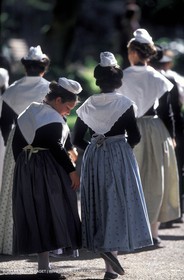 Arlésiennes en costume