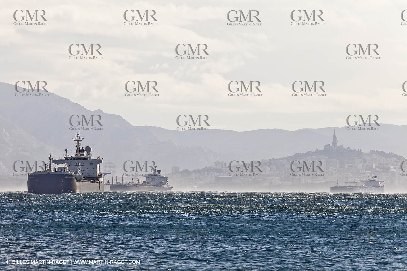 25 10 2010 - Marseille (FRA,13) - Ships at the mooring due to a strike of the harbour staff
