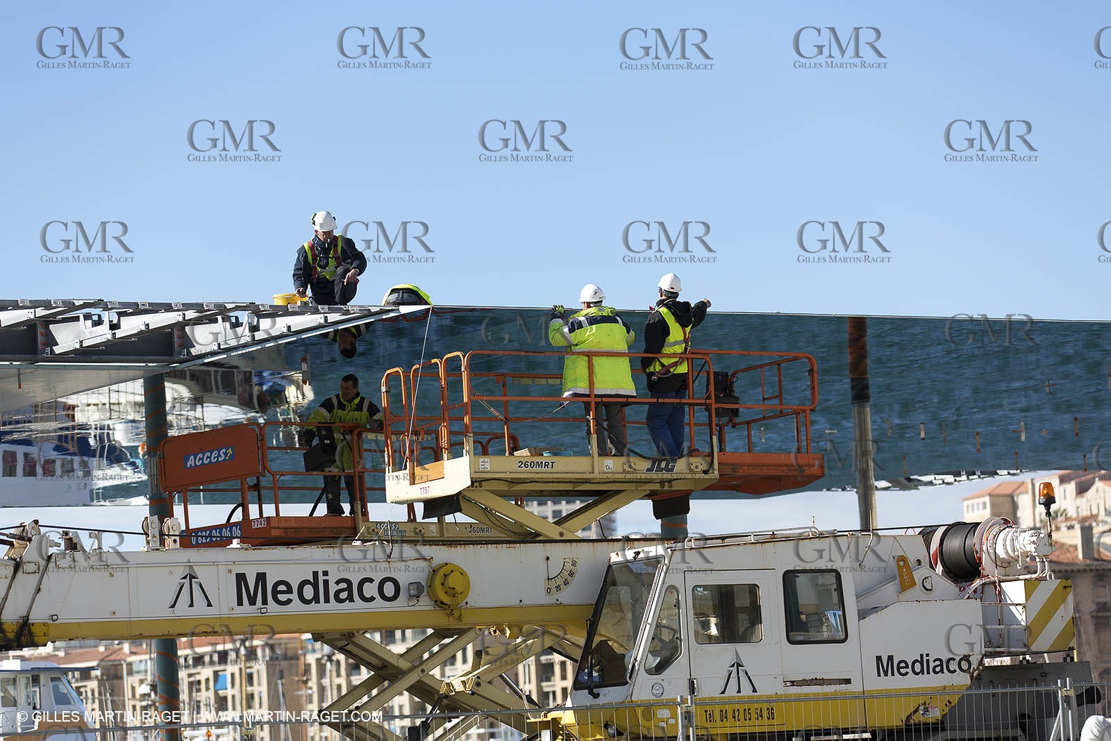 04 02 2013 - Marseille (FRA,13) - Vieux Port (historical port) refit - Works on the shadow maker
