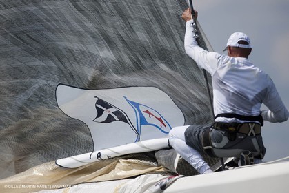 02 08 2010 - Cowes (UK, IOW) - The 1851 Cup -  BMW ORACLE Racing - Training Day.