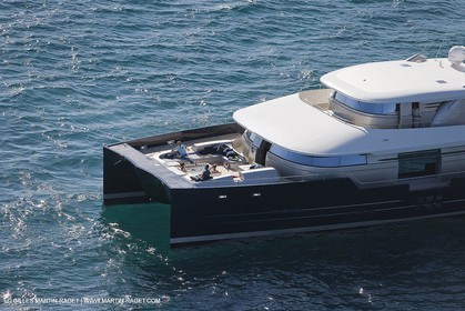 13-07-07 - La Ciotat (FRANCE) - MotorYacht - Chantier H2X