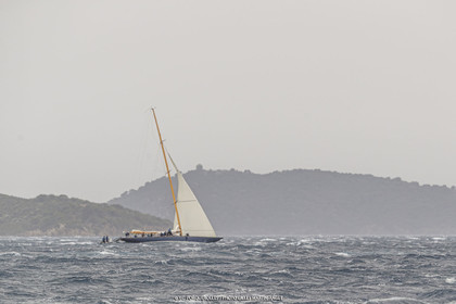 19 06 2024, Porquerolles Island (FRA), Championnat du monde des 12 m JI 2024, Race Day 1