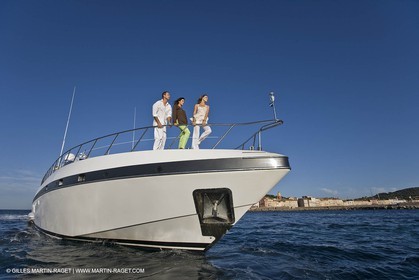 06 09 2007 - Saint Tropez (FRA, 83) - Superyachts - Motoryachts - Mangusta 92 Triple Fun à Saint Tropez