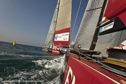 14 11 2010 - Dubai (UAE) - Dubai Louis Vuitton Trophy -  BMW ORACLE Racing - Training - Onboard Vs All 4 one
