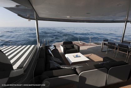 25 02 2011 - La Ciotat (FRA,13) - Super Yachts - Chantier H2X - Cartouche