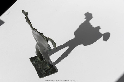 06 03 2016, Marseille, (FRA,13), Oeuvre de Germaine Richier, Homme de la nuit n°1 1954, Bronze patiné foncé, Numéroté 8 8, Fondeur L. Thinot, Paris, 27,5 x 20,4 x 9 cm, Collection particulière