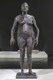 02 05 2023, Paris (FRA), oeuvre de Germaine Richier, Exposition Centre Pompidou 2023,  L'Ouragane [1948-1949], Bronze patiné foncé, Epreuve d'artiste, Fondeur : Susse, Paris, 179 x 67 x 43 cm, Centre Pompidou, Musée d'art moderne, Paris, achat de l'état, 1957