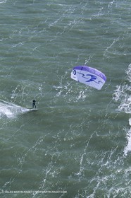 Watersports, Kite surfing