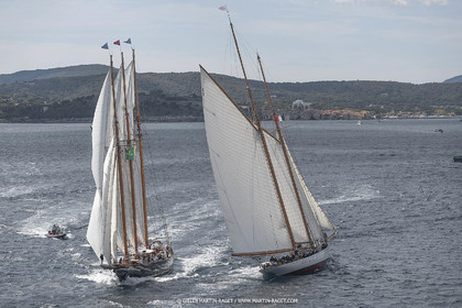 28 09 2022? Saint-Tropez,(FRA,83), Les Voiles de Saint-Tropez 2022 Régate N° 2 poup les modernes, navigation libre pour les grandes goélettes